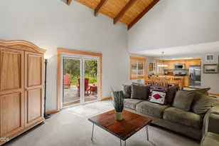 57815 Virginia Rail Ln, Sunriver, OR 97707 - Photo 4