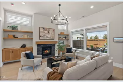 61124 NE Cobalt Street, Bend, OR 97701 - Photo 2