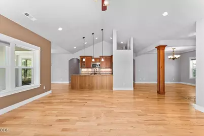 1712 Stevens Road, Eagle Point, OR 97524 - Photo 10
