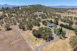 1712 Stevens Rd, Eagle Point, OR 97524 - Photo 58