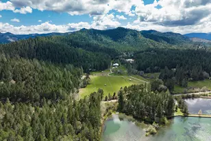 910 Reeves Creek Rd, Selma, OR 97538 - Photo 6