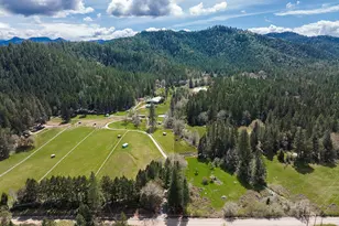 910 Reeves Creek Rd, Selma, OR 97538 - Photo 2