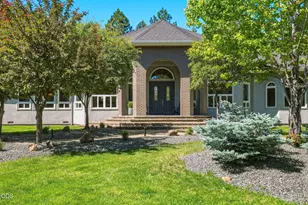 3729 NW Summerfield Rd, Bend, OR 97703 - Photo 2