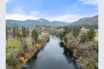 2400 Rogue River Highway, Gold Hill, OR 97525 - Photo 44