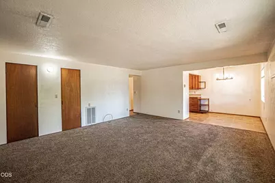 450 Grand Avenue, Central Point, OR 97502 - Photo 10