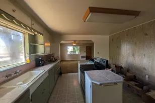 37419 Modoc Point Rd, Chiloquin, OR 97624 - Photo 16
