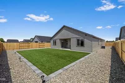 1734 NW Varnish Avenue, Redmond, OR 97756 - Photo 42