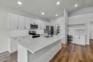 1734 NW Varnish Ave, Redmond, OR 97756 - Photo 12