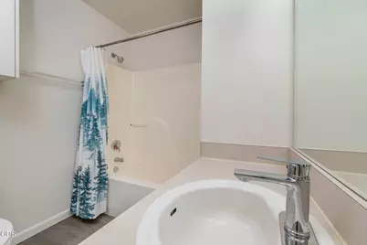1031 SE 4th Street #APT 23, Bend, OR 97702 - Photo 8