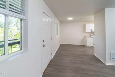 1031 SE 4th Street #APT 23, Bend, OR 97702 - Photo 4