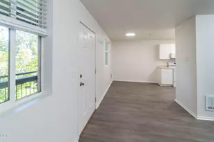 1031 SE 4th St, Bend, OR 97702 - Photo 4
