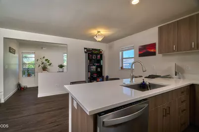 61 S Mountain Avenue, Ashland, OR 97520 - Photo 4