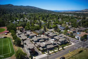 61 S Mountain Ave, Ashland, OR 97520 - Photo 26