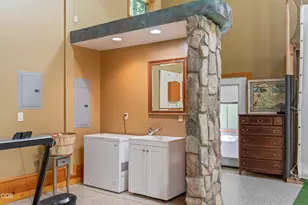 17283 Kingfisher Dr, Bend, OR 97707 - Photo 24