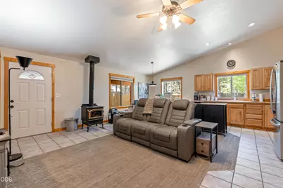 17283 Kingfisher Drive, Bend, OR 97707 - Photo 4