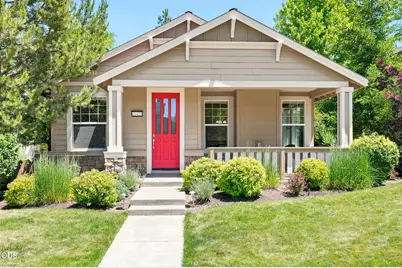 61421 Davis Lake Loop, Bend, OR 97702 - Photo 2