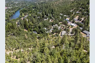 104 Fir Street, Shady Cove, OR 97539 - Photo 1