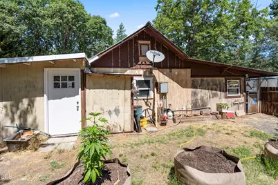 104 Fir Street, Shady Cove, OR 97539 - Photo 10