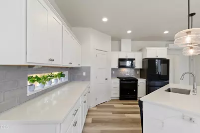 2088 NW Trenton Avenue, Bend, OR 97703 - Photo 12