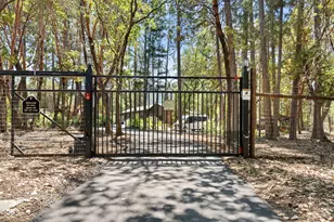6589 Whispering Pines Ln, Jacksonville, OR 97530 - Photo 54