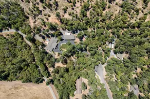 6589 Whispering Pines Ln, Jacksonville, OR 97530 - Photo 68