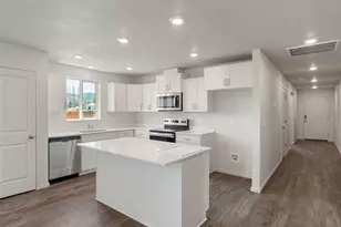 2627 Addysen Pk Wy, Medford, OR 97501 - Photo 4
