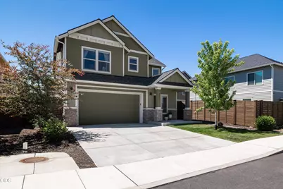 20571 Rolen Avenue, Bend, OR 97702 - Photo 2