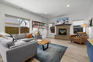 20571 Rolen Ave, Bend, OR 97702 - Photo 4