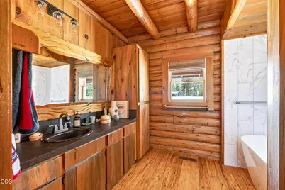 13751 SW Meadow View Drive, Camp Sherman, OR 97730 - Photo 18