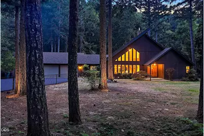 484 Round Prairie Road, Wilderville, OR 97543 - Photo 2