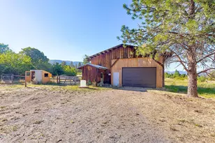 19560 Williams Hwy, Williams, OR 97544 - Photo 38