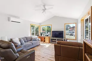 19560 Williams Hwy, Williams, OR 97544 - Photo 6