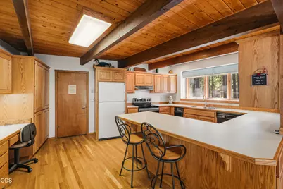 13800 Balsam Root, Sisters, OR 97759 - Photo 6