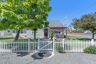 540 E 2nd Street, Merrill, OR 97633 - Photo 2