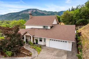 2226 SE Linden Ln, Grants Pass, OR 97527 - Photo 1