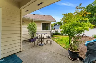 2226 SE Linden Ln, Grants Pass, OR 97527 - Photo 38