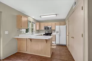 162 Crocker St, Ashland, OR 97520 - Photo 8
