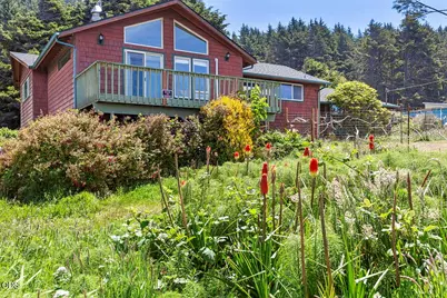 95489 Highway 101 S, Yachats, OR 97498 - Photo 1