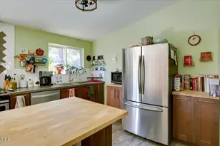 16801 Gross Dr, Bend, OR 97707 - Photo 18