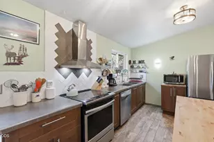 16801 Gross Dr, Bend, OR 97707 - Photo 24