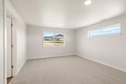 3670 Luchu Street, Medford, OR 97504 - Photo 12