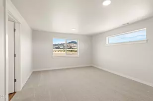 3670 Luchu St, Medford, OR 97504 - Photo 12