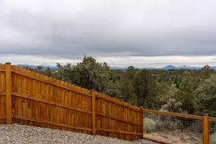 3375 NW Canyon Dr, Redmond, OR 97756 - Photo 46