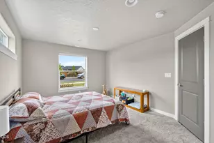 3375 NW Canyon Dr, Redmond, OR 97756 - Photo 28