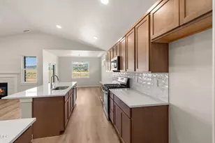 3688 Luchu St, Medford, OR 97504 - Photo 12