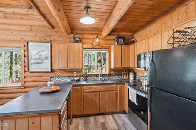 17004 Milky Way, Bend, OR 97707 - Photo 12