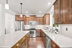 1305 Northwest Criterion Lane, Bend, OR 97703 - Photo 10
