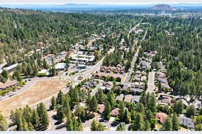1305 NW Criterion Lane, Bend, OR 97703 - Photo 36