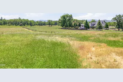 163 Hidden Valley Drive, Eagle Point, OR 97524 - Photo 48