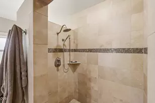 163 Hidden Valley Dr, Eagle Point, OR 97524 - Photo 34